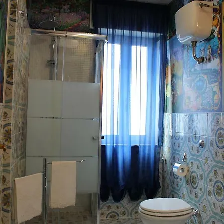 Nives Готель типу 